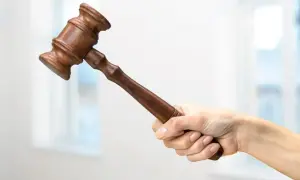 Jak sprawdzić czy wyrok się uprawomocnił i uniknąć niepewności?