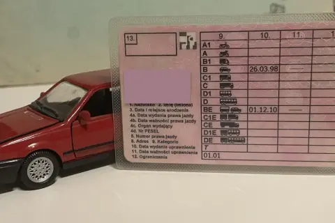 Czy sąd może odstąpić od zabrania prawa jazdy? Poznaj fakty