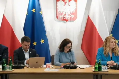 Neo-KRS co to jest? Prawne kontrowersje i wpływ na sądownictwo