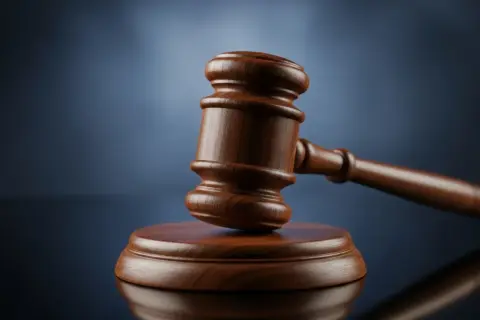 Czy adwokat może być karany? Sprawdź, jakie grożą mu kary