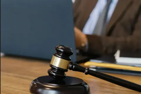 Adwokat w Katowicach – kiedy warto skorzystać ze wsparcia?