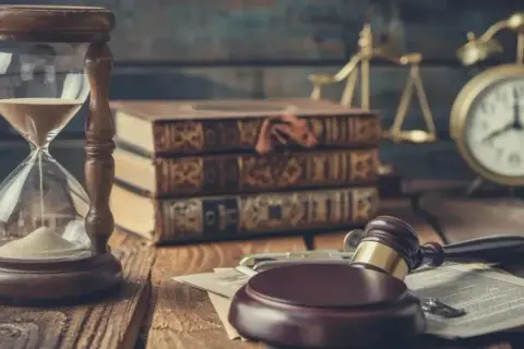 Ile trwa uprawomocnienie wyroku sądu pracy? Sprawdź, co musisz wiedzieć
