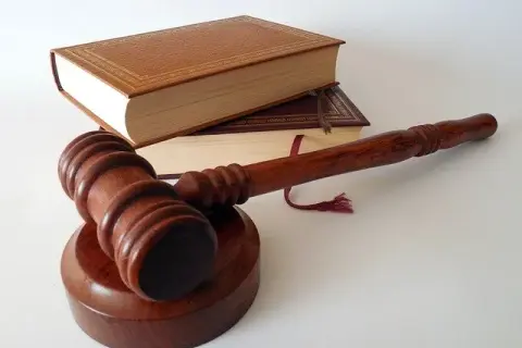 Jak wygląda rozprawa w sądzie rodzinnym? Co musisz wiedzieć, aby się nie bać