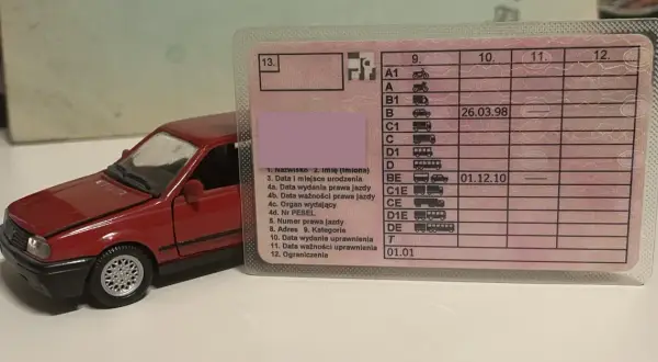 Czy sąd może odstąpić od zabrania prawa jazdy? Poznaj fakty
