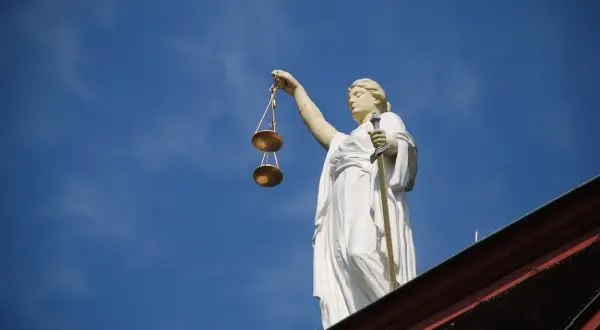 Uzasadnienie wyroku: Znaczenie, elementy i wpływ na strony