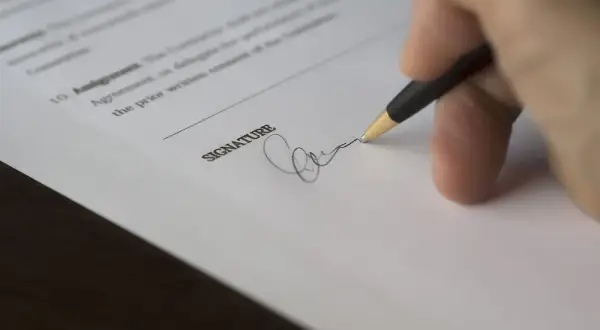 Ile trwa rejestracja spółki w KRS? Sprawdź, co przyspiesza proces