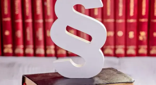 Zwrot pozwu: Co oznacza i jakie są konsekwencje dla stron?