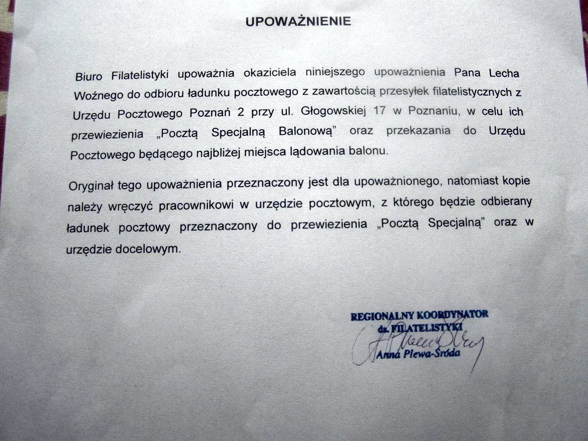 Dokument wyjaśnia, jak napisać upoważnienie do odbioru przesyłki filatelistycznej. Podpisano: Regionalny Koordynator ds. Filatelistyki.