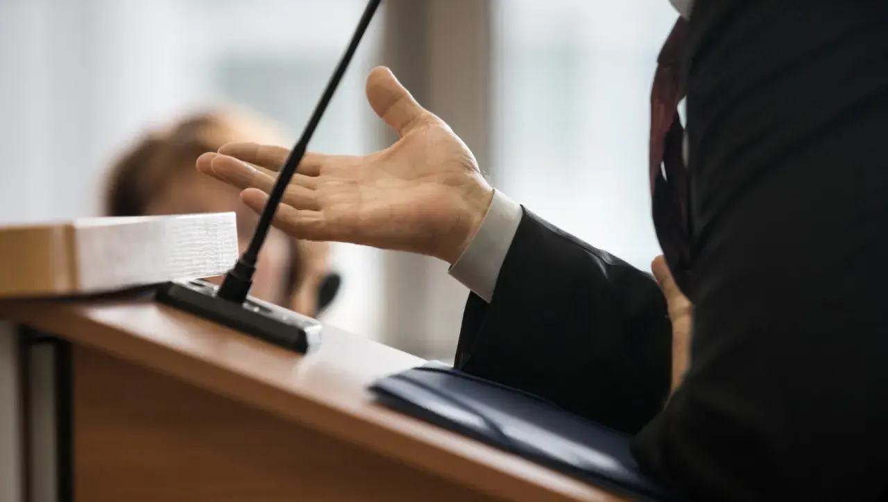 Przesłuchanie świadka w sądzie: krok po kroku - co warto wiedzieć