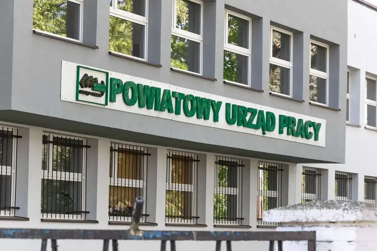 Powiatowy Urząd Pracy. Czy z wyrokiem można pracować w urzędzie? To pytanie nurtuje wielu.