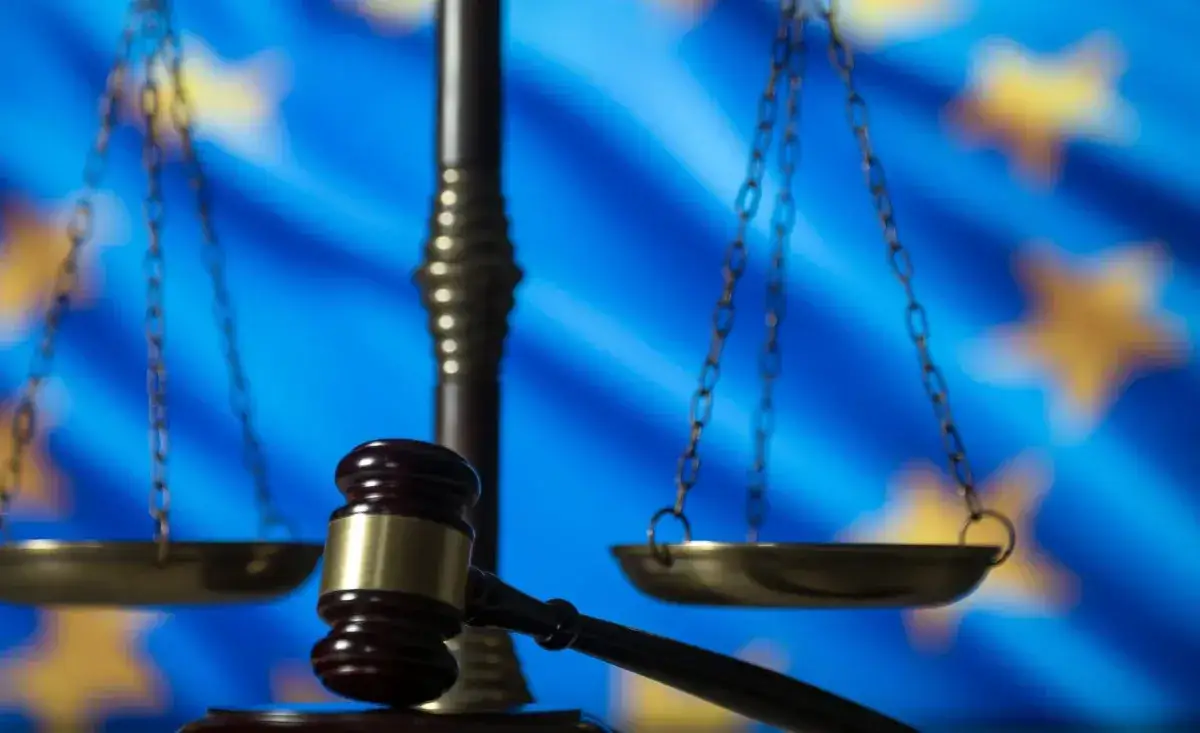 Zdjęcie Czy wyroki TSUE są wiążące dla sądów krajowych? Sprawdź to teraz