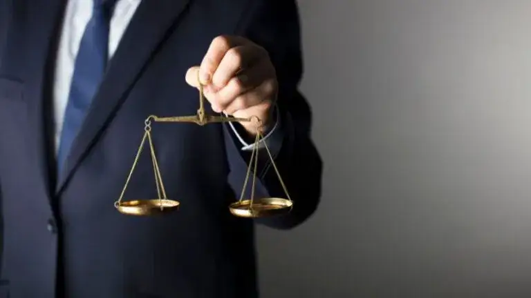 Zdjęcie Prawnik vs adwokat: kluczowe różnice w uprawnieniach